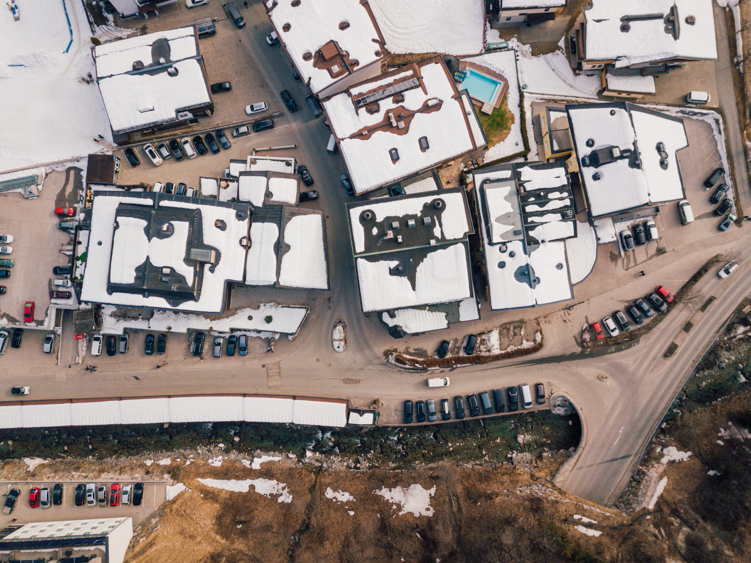 Commercial flat roofing Iowa and business roofing service