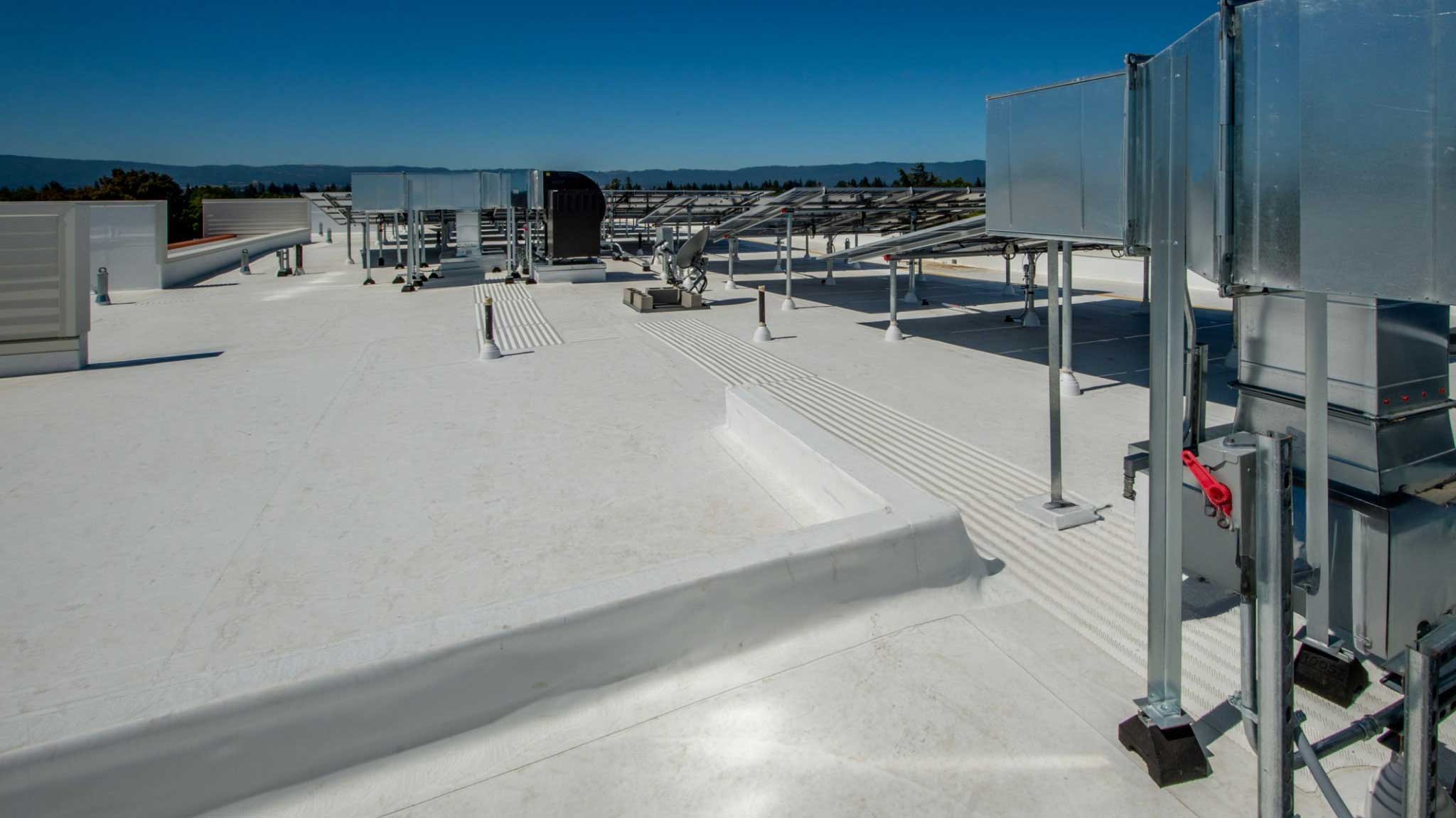 Commercial roofing contractor Iowa